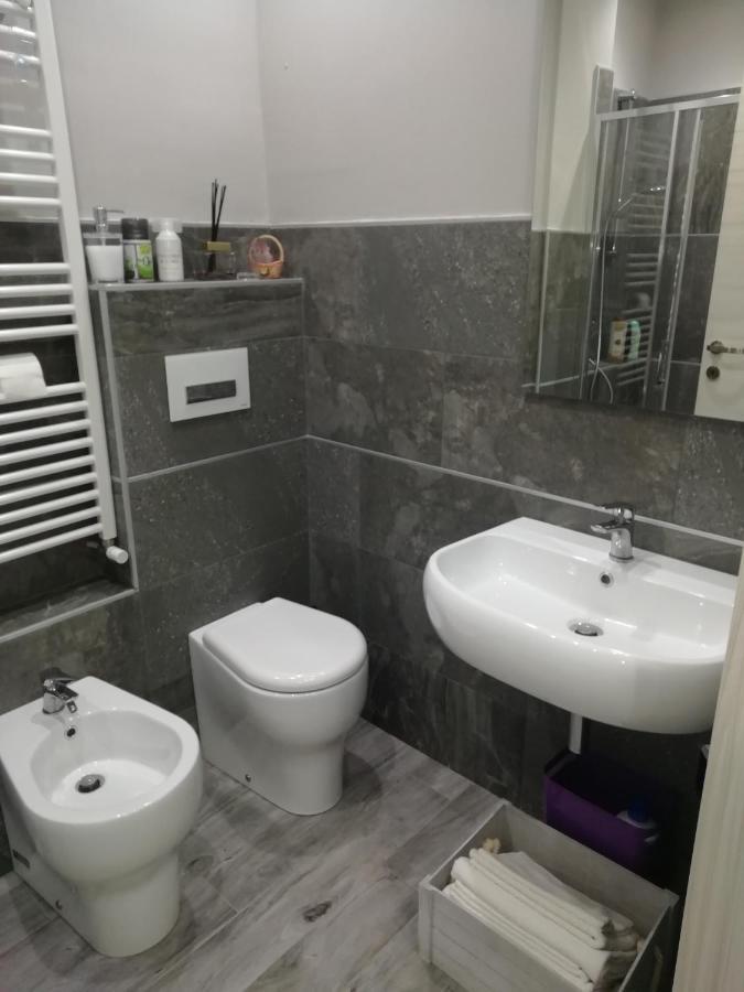 Casa Frejus . Comodo Al Centro E Al Politecnico Bus 33 E 42 * Turim
