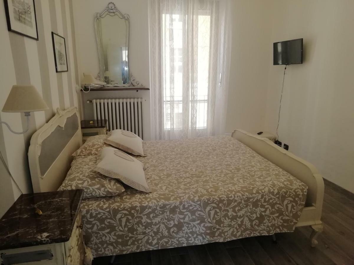 Apartamento Casa Frejus . Comodo Al Centro E Al Politecnico Bus 33 E 42 Turim